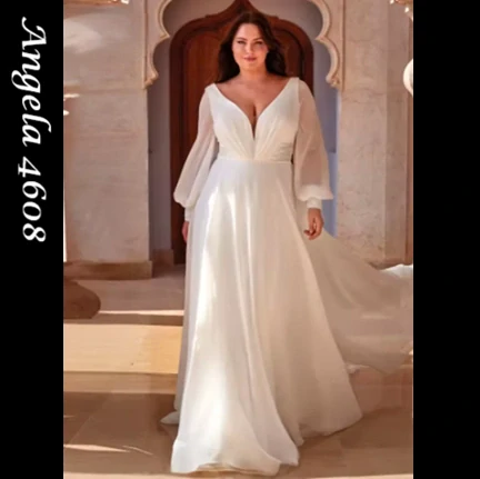 Angela 4608
