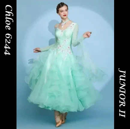 Chloe 6244