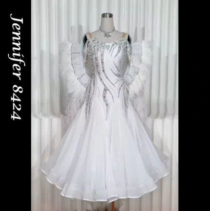 Jennifer 8424