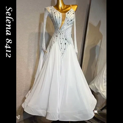 Selena 8412
