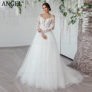 Angela 4683