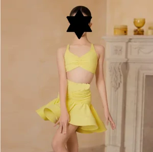 Lara 4672