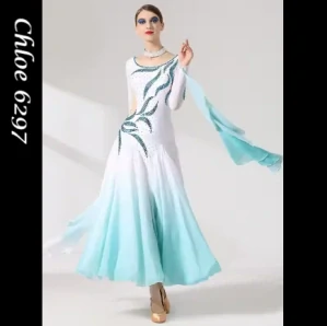 Chloe 6297