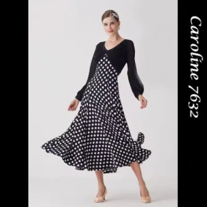 Caroline 7632