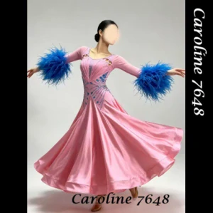 Caroline 7648