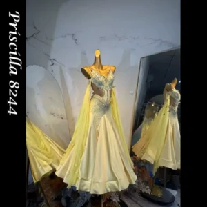 Priscilla 8244