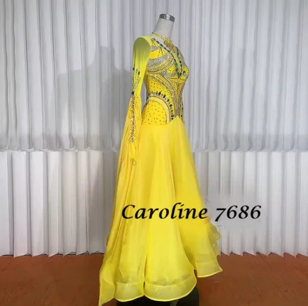 Caroline 7686