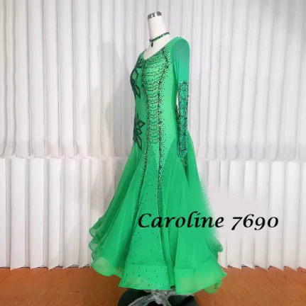 Caroline 7690