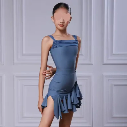 Daniela 2670