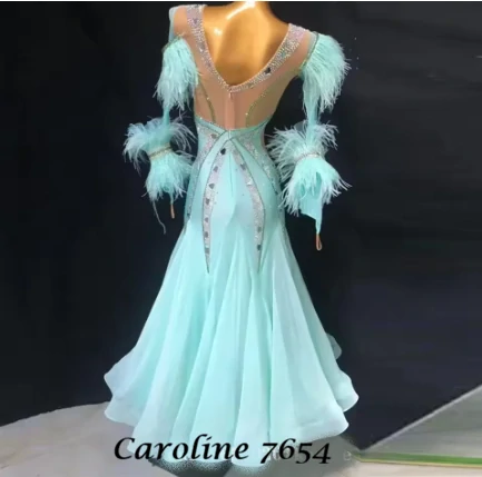 Caroline 7654
