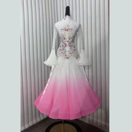 Scarlett 8416