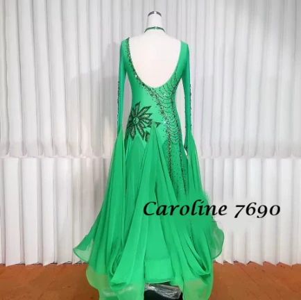 Caroline 7690