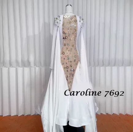 Caroline 7692
